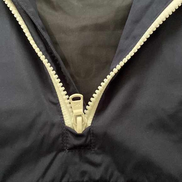EUC- fantastic rain / windbreaker jacket- pull on - Picture 15 of 16